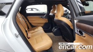 Volvo S90 B5 ULTIMATE Bright 2023 года из Южной Кореи