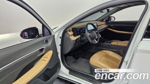 Hyundai Sonata 2.0 LPG 2025 года из Южной Кореи