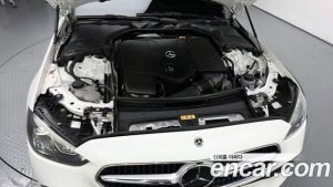 Mercedes-Benz C-Class C300 4MATIC Avantgarde 2023 года из Южной Кореи