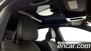 Mercedes-Benz C-Class C300 4MATIC Avantgarde 2023 года из Южной Кореи
