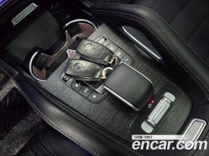 Mercedes-Benz GLS-Class GLS400d 4MATIC 2023 года из Южной Кореи