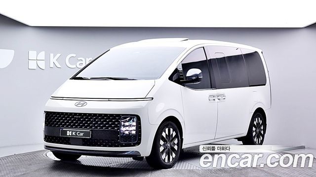 Hyundai Staria 4WD Lounge 7-Seater 2025 года из Кореи