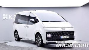 Hyundai Staria 4WD Lounge 7-Seater 2025 года из Южной Кореи