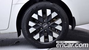 Hyundai Staria 4WD Lounge 7-Seater 2025 года из Южной Кореи