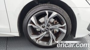 Audi A3 40 TFSI Premium 2023 года из Южной Кореи