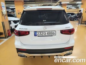Mercedes-Benz GLB-Class GLB250 4MATIC 2023 года из Южной Кореи