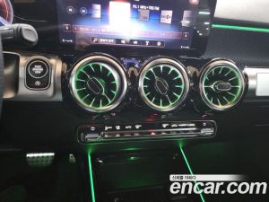 Mercedes-Benz GLB-Class GLB250 4MATIC 2023 года из Южной Кореи