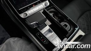 Audi Q7 55 TFSI 4WD 2025 года из Южной Кореи