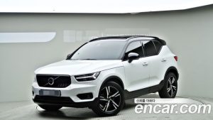 Volvo XC40 B4 R- 2022 года из Южной Кореи