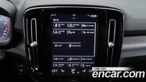 Volvo XC40 B4 R- 2022 года из Южной Кореи