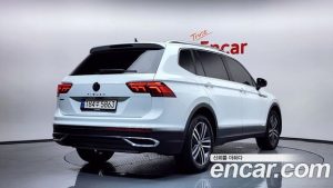 Volkswagen Tiguan 2.0 TSI Prestige 2023 года из Южной Кореи
