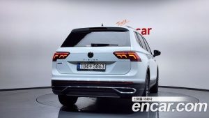 Volkswagen Tiguan 2.0 TSI Prestige 2023 года из Южной Кореи