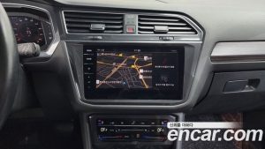 Volkswagen Tiguan 2.0 TSI Prestige 2023 года из Южной Кореи