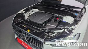 Volvo XC60 B5 ULTIMATE Bright 2023 года из Южной Кореи