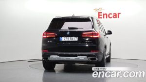 BMW X5 xDrive 30d xLine 2023 года из Южной Кореи