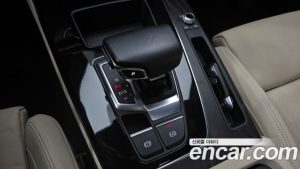 Audi Q5 45 TFSI 4WD Premium Sportback 2023 года из Южной Кореи