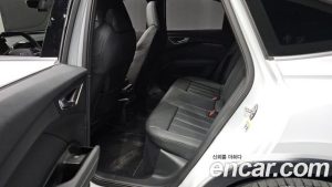 Audi Q4 e-tron 40 Premium Sportback 2023 года из Южной Кореи