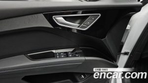 Audi Q4 e-tron 40 Premium Sportback 2023 года из Южной Кореи