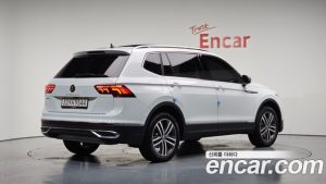 Volkswagen Tiguan 2.0 TSI Prestige 2023 года из Южной Кореи