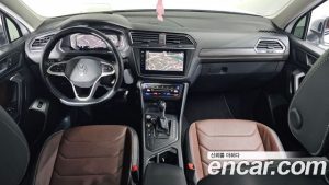 Volkswagen Tiguan 2.0 TSI Prestige 2023 года из Южной Кореи