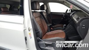 Volkswagen Tiguan 2.0 TSI Prestige 2023 года из Южной Кореи