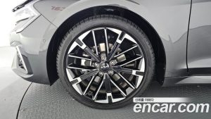 Kia K5 1.6 Turbo 2025 года из Южной Кореи