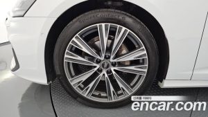 Audi A6 40 TDI 4WD Premium 2023 года из Южной Кореи