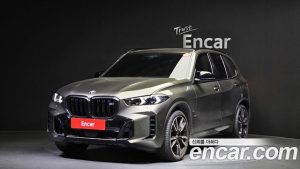 BMW X5 M60i 2024 года из Южной Кореи