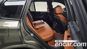 BMW X5 M60i 2024 года из Южной Кореи