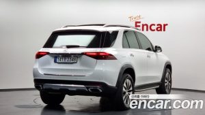 Mercedes-Benz GLE-Class GLE300d 4MATIC 2023 года из Южной Кореи