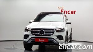 Mercedes-Benz GLE-Class GLE300d 4MATIC 2023 года из Южной Кореи