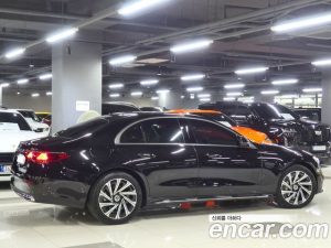 Mercedes-Benz E-Class E300 4MATIC Exclusive 2025 года из Южной Кореи