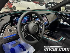 Mercedes-Benz E-Class E300 4MATIC Exclusive 2025 года из Южной Кореи