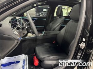 Mercedes-Benz E-Class E300 4MATIC Exclusive 2025 года из Южной Кореи