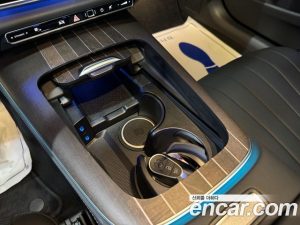 Mercedes-Benz E-Class E300 4MATIC Exclusive 2025 года из Южной Кореи