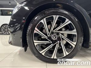 Mercedes-Benz E-Class E300 4MATIC Exclusive 2025 года из Южной Кореи