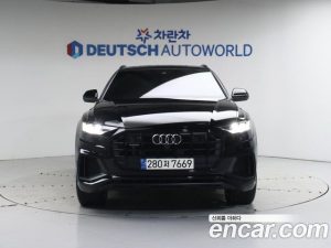 Audi Q8 55 TFSI 4WD Premium 2023 года из Южной Кореи