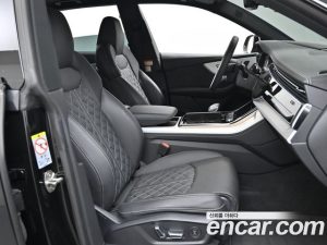 Audi Q8 55 TFSI 4WD Premium 2023 года из Южной Кореи