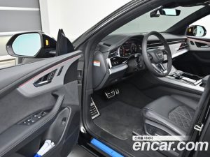 Audi Q8 55 TFSI 4WD Premium 2023 года из Южной Кореи
