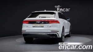 Audi Q8 55 TFSI 4WD Premium 2023 года из Южной Кореи