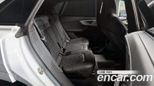 Audi Q8 55 TFSI 4WD Premium 2023 года из Южной Кореи