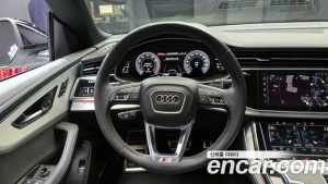 Audi Q8 55 TFSI 4WD Premium 2023 года из Южной Кореи