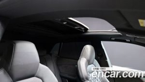 Audi Q8 55 TFSI 4WD Premium 2023 года из Южной Кореи