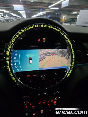 Mini Cooper CLASSIC Plus COMFORT PACK 2023 года из Южной Кореи