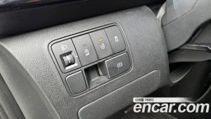 Hyundai Staria Lounge 9-Seater 2025 года из Южной Кореи