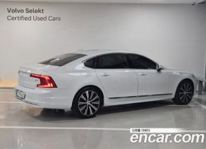 Volvo S90 B5 ULTIMATE Bright 2024 года из Южной Кореи