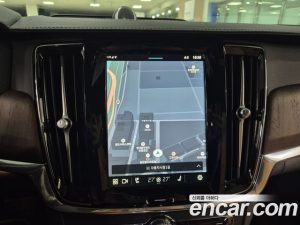 Volvo S90 B5 ULTIMATE Bright 2024 года из Южной Кореи