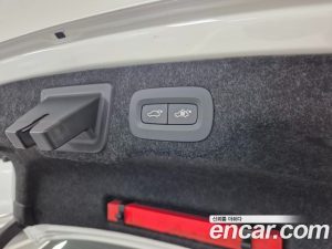 Volvo S90 B5 ULTIMATE Bright 2024 года из Южной Кореи
