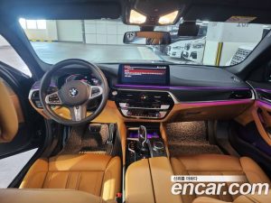 BMW 5-Series 520i M Sport 2023 года из Южной Кореи