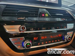 BMW 5-Series 520i M Sport 2023 года из Южной Кореи